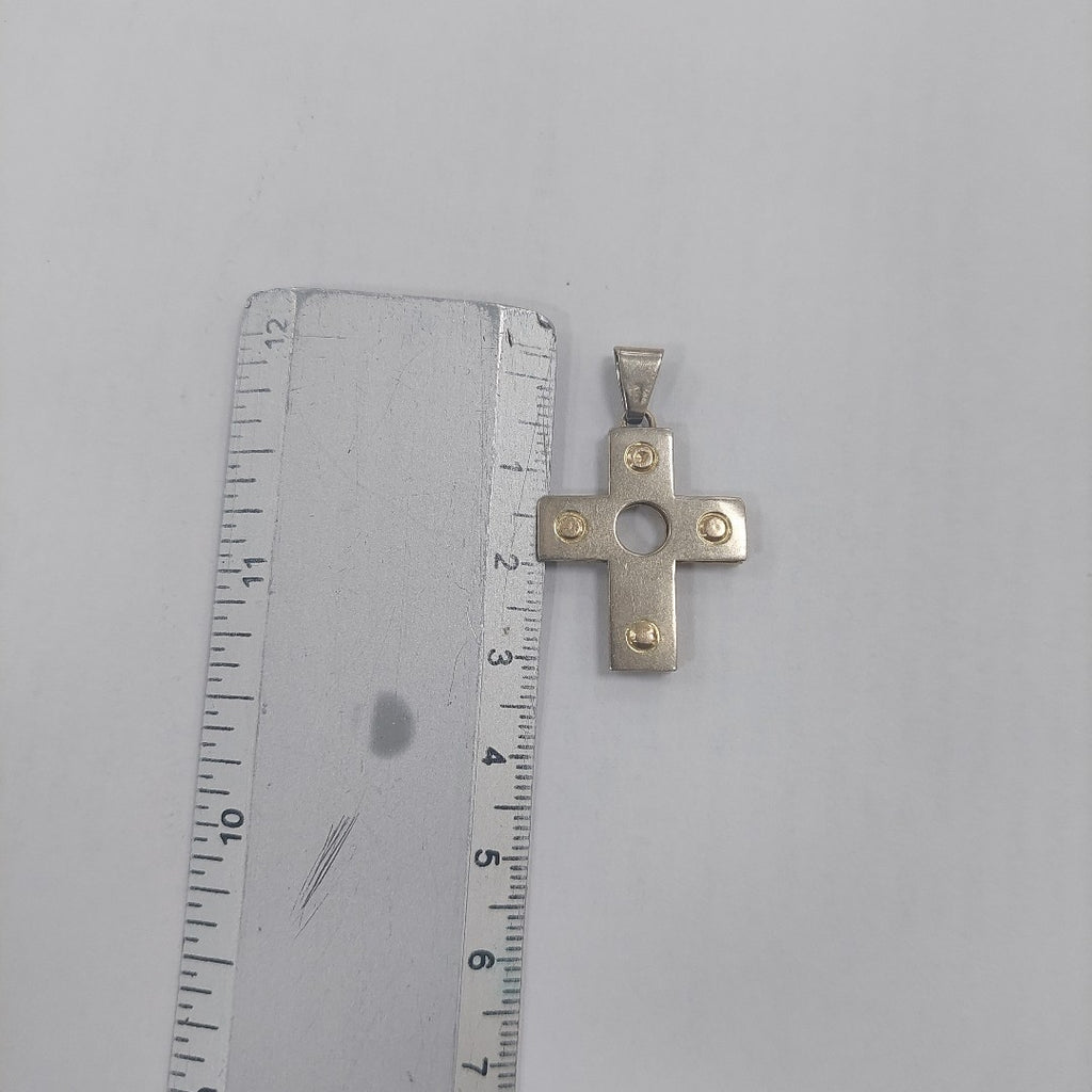 CRUZ. ORO. 14 K 3.6 GRMS (SEMINUEVO)