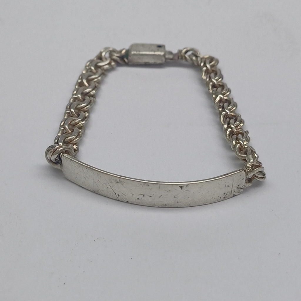 ESCLAVA. PLATA. 8.8 GRMS (SEMINUEVO)