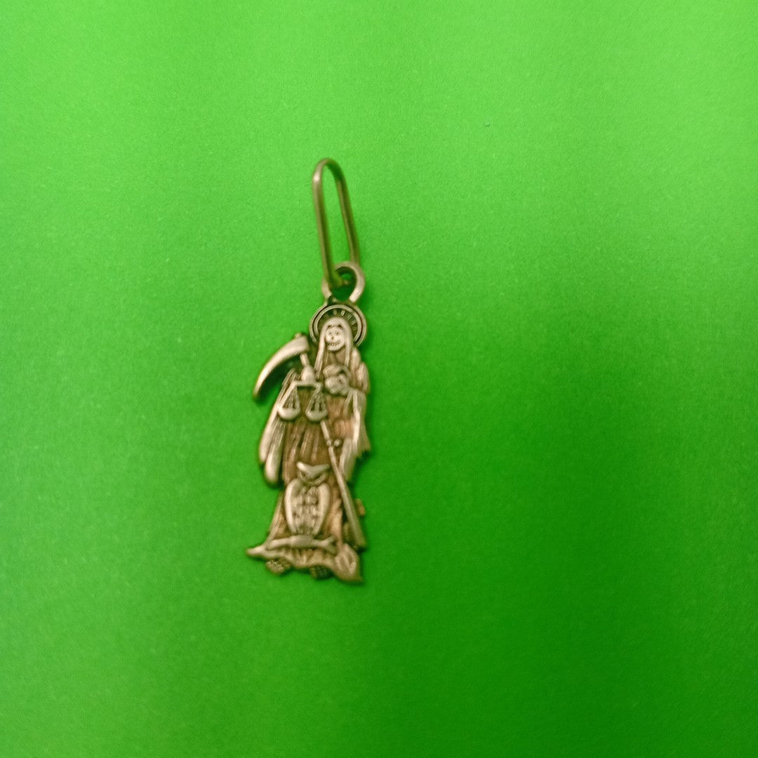 K1 1,60 GRMS 10 K ESPECIFICACIONES COMPLEMENTARIAS DIJE SANTA MUERTE (SEMINUEVO)