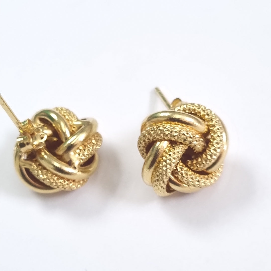 ARETES PAR. ORO. 14 K 2.2 GRMS (SEMINUEVO)