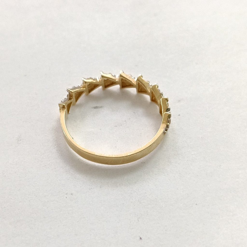 10326AND47755B477 FRD3 ANILLO CON TRIANGULOS Y CIRCONIA A LA MITAD ORO 14K 1.4GRS (NUEVO)