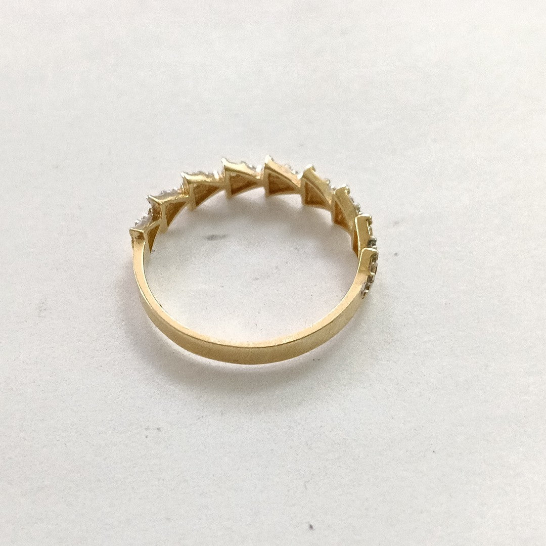 10326AND47755B477 FRD3 ANILLO CON TRIANGULOS Y CIRCONIA A LA MITAD ORO 14K 1.4GRS (NUEVO)
