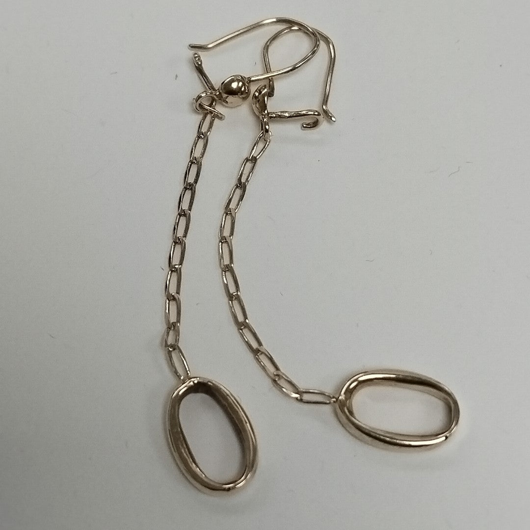 ARETES PAR. ORO. 14 K 2.4 GRMS (SEMINUEVO)