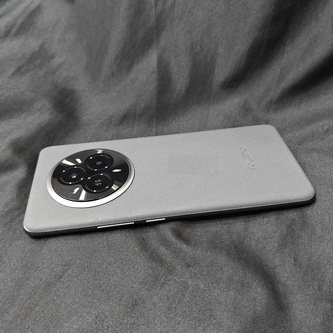 CELULAR REALME 14 PRO 5G RMX5056 (2025) 256 GB 8 GB RAM (SEMINUEVO)