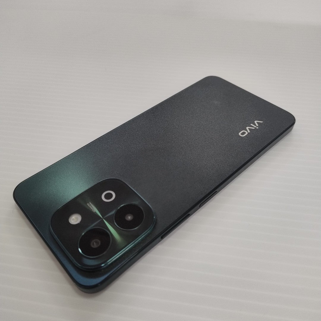 CELULAR VIVO Y28 V2352 256 GB 8 GB RAM (SEMINUEVO)