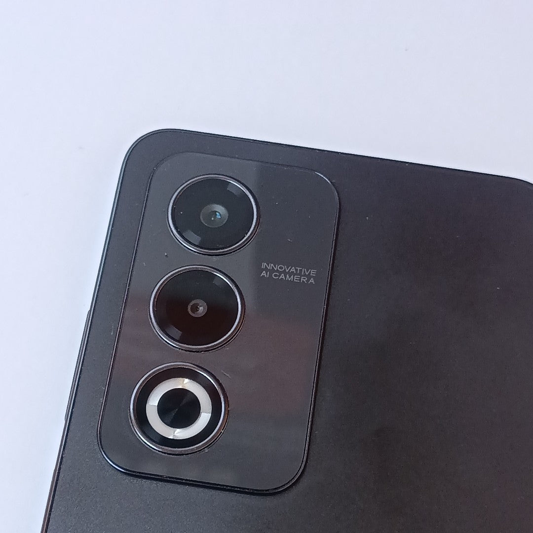 CELULAR OPPO  A80 5G CPH2639 (2024) 256 GB 8 GB RAM (SEMINUEVO)