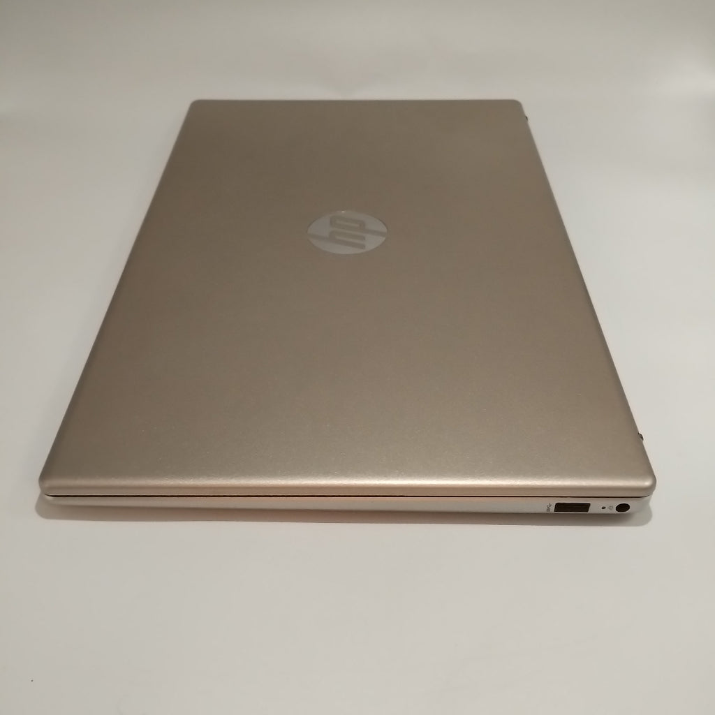 LAPTOP HP 15-FC0003LA (2023) 256 GB SSD 8 GB RAM (SEMINUEVO)