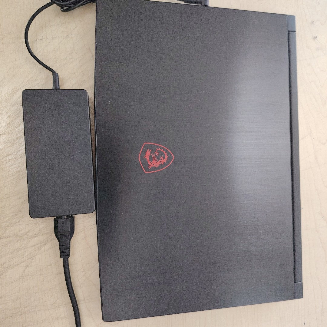 LAPTOP MSI GF63 THIN 12UCX-814US (2023) 512 GB SSD 16 GB RAM (SEMINUEVO)