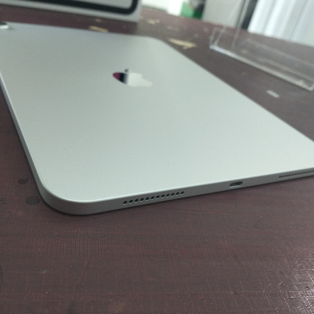 TABLETA APPLE IPAD A16 A3354 (2025) 128 GB 6 GB RAM (SEMINUEVO)