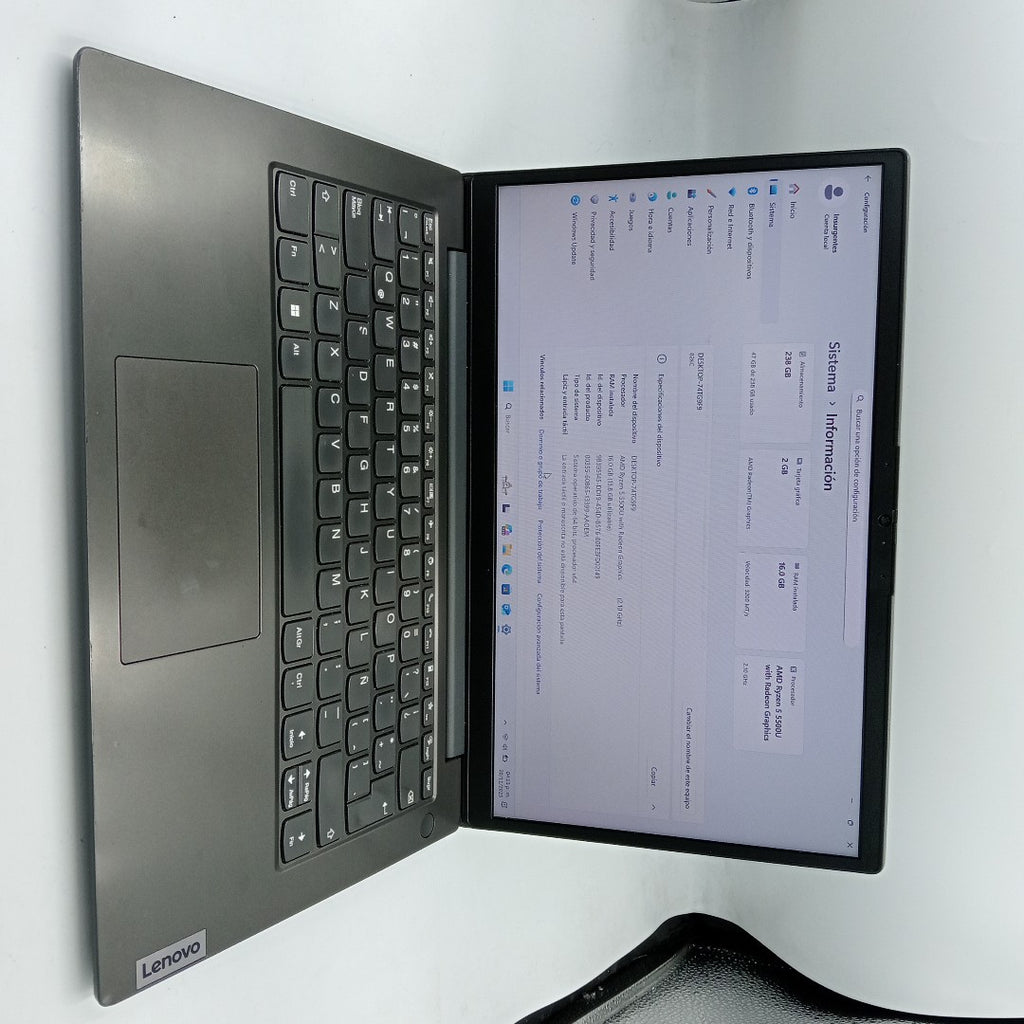 LAPTOP LENOVO V14-G2-ALC (2023) 256 GB SSD 16 GB RAM (SEMINUEVO)