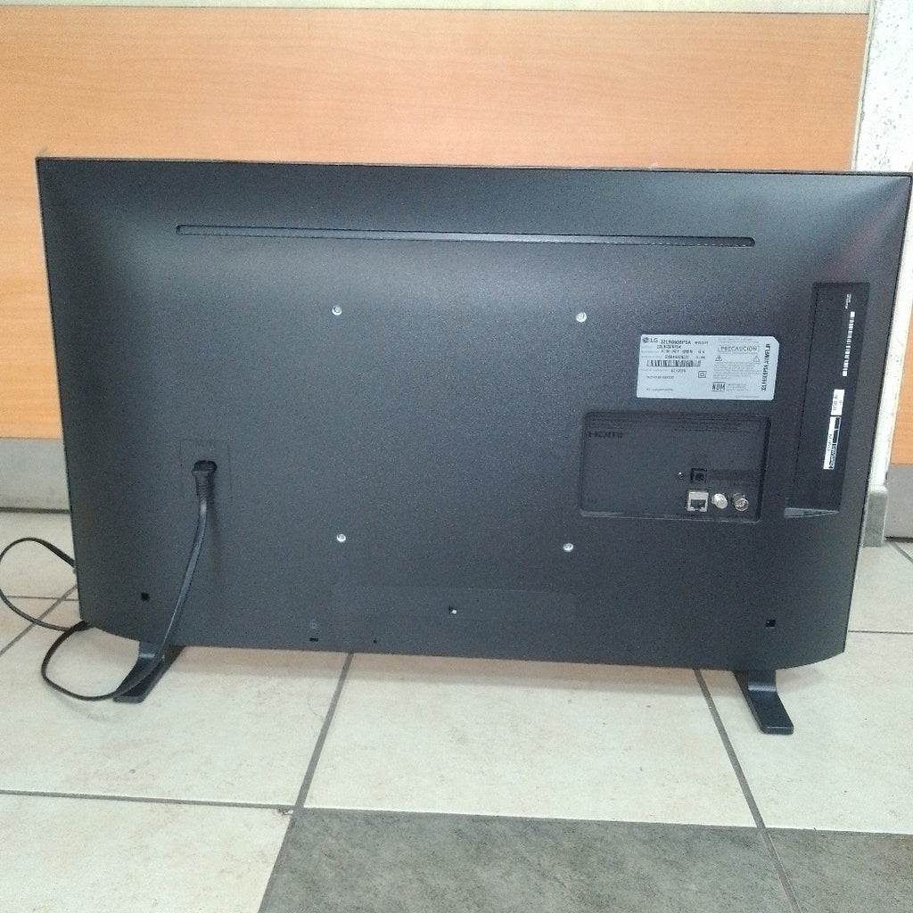 PANTALLA LG 32LR650BPSA (2025) 32" LED HD (SEMINUEVO)