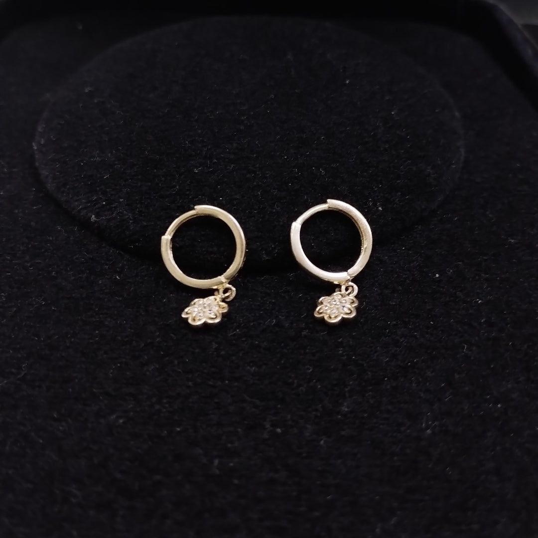 HUGGIES ORO 14K 1.8 (NUEVO)