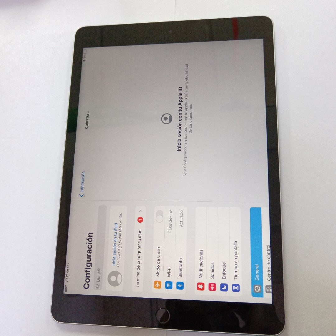 TABLETA APPLE IPAD 9 A2602 64 GB 3 GB RAM (SEMINUEVO)