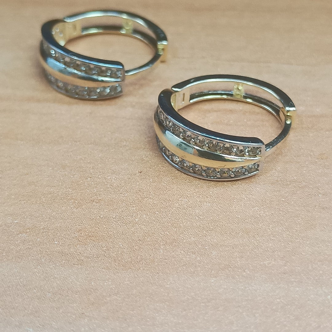 HUGGIES ORO 14K 2.8 (NUEVO)