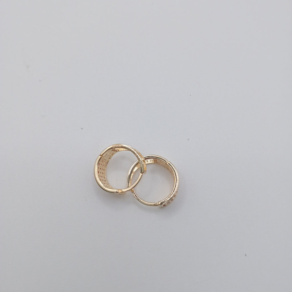 HUGGIES ORO 14K 2.6 (NUEVO)