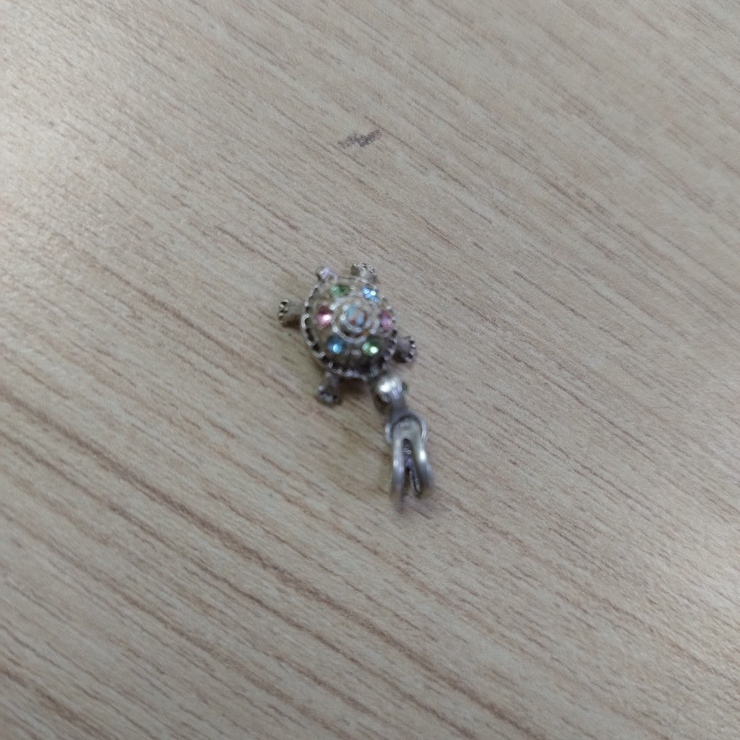 DIJE. PLATA. 9.6 GRMS (SEMINUEVO)