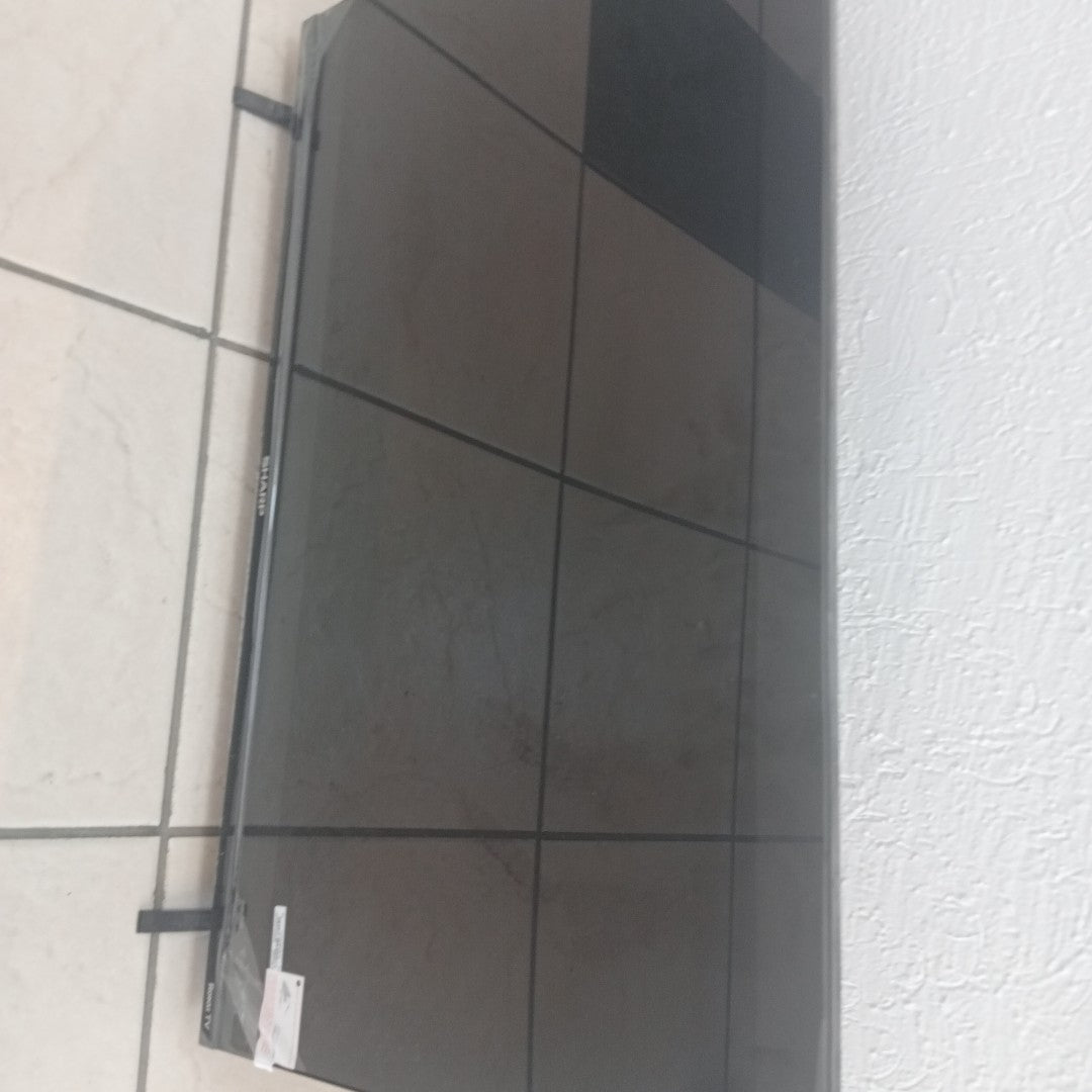 PANTALLA SHARP 2T-C32EF8UR (2023) 32" LED HD (SEMINUEVO)