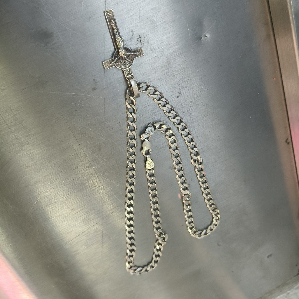 CADENA, CRUZ. PLATA. 29.3 GRMS (SEMINUEVO)