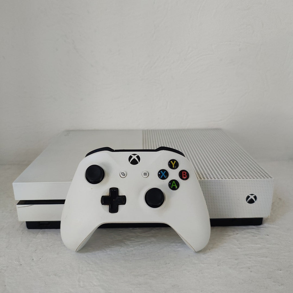 CONSOLA DE VIDEOJUEGO MICROSOFT XBOX ONE S 1 TB (SEMINUEVO)