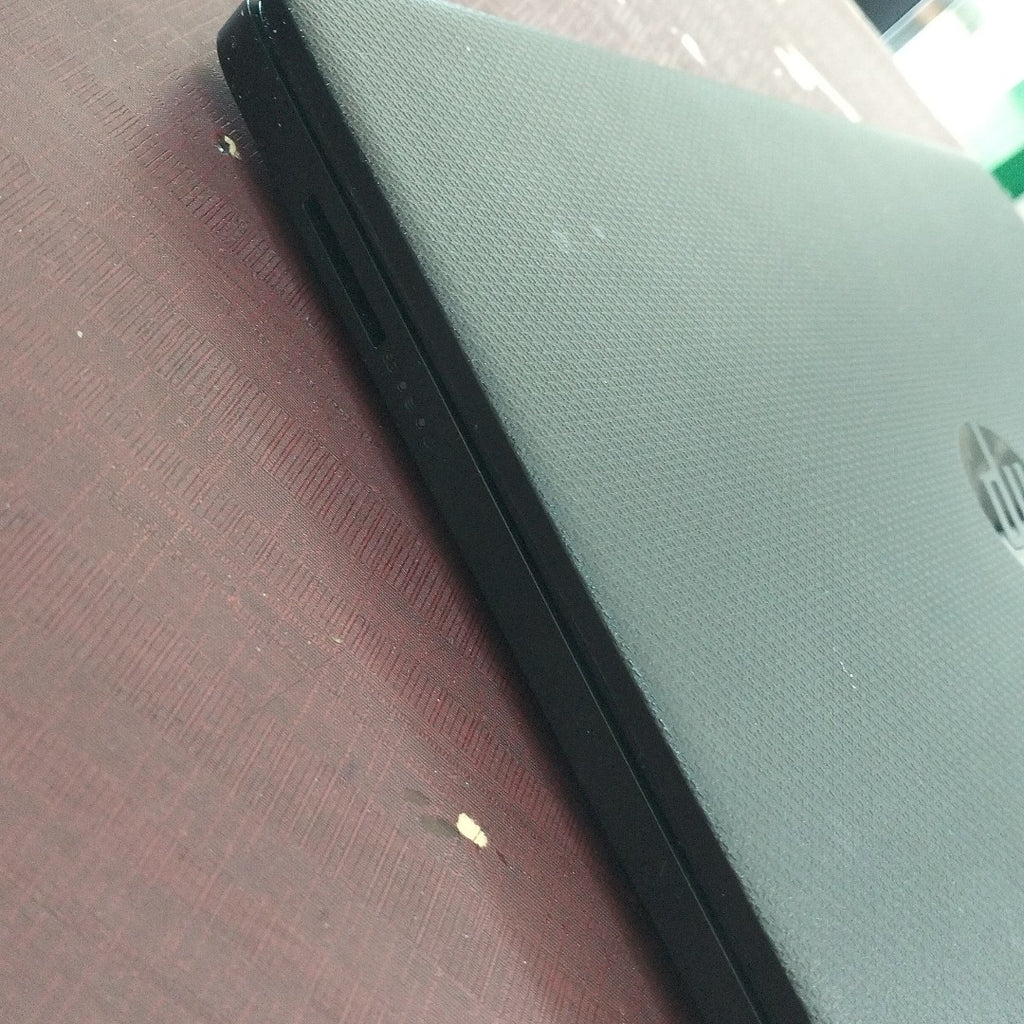 LAPTOP HP 14-DQ0500LA (2022) 128 GB SSD 4 GB RAM (SEMINUEVO)