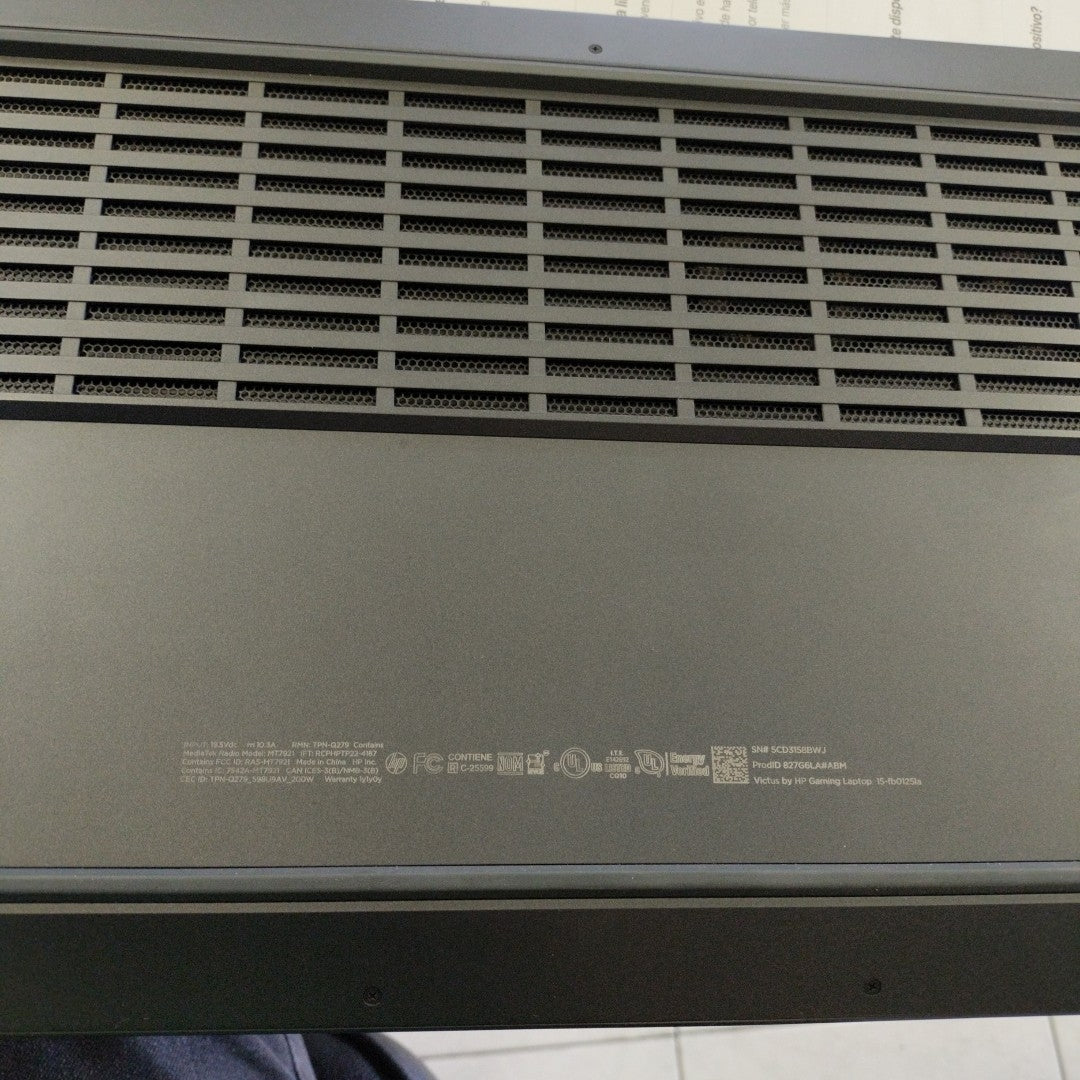 LAPTOP HP VICTUS 15-FB0125LA (2023) 512 GB SSD 16 GB RAM (SEMINUEVO)