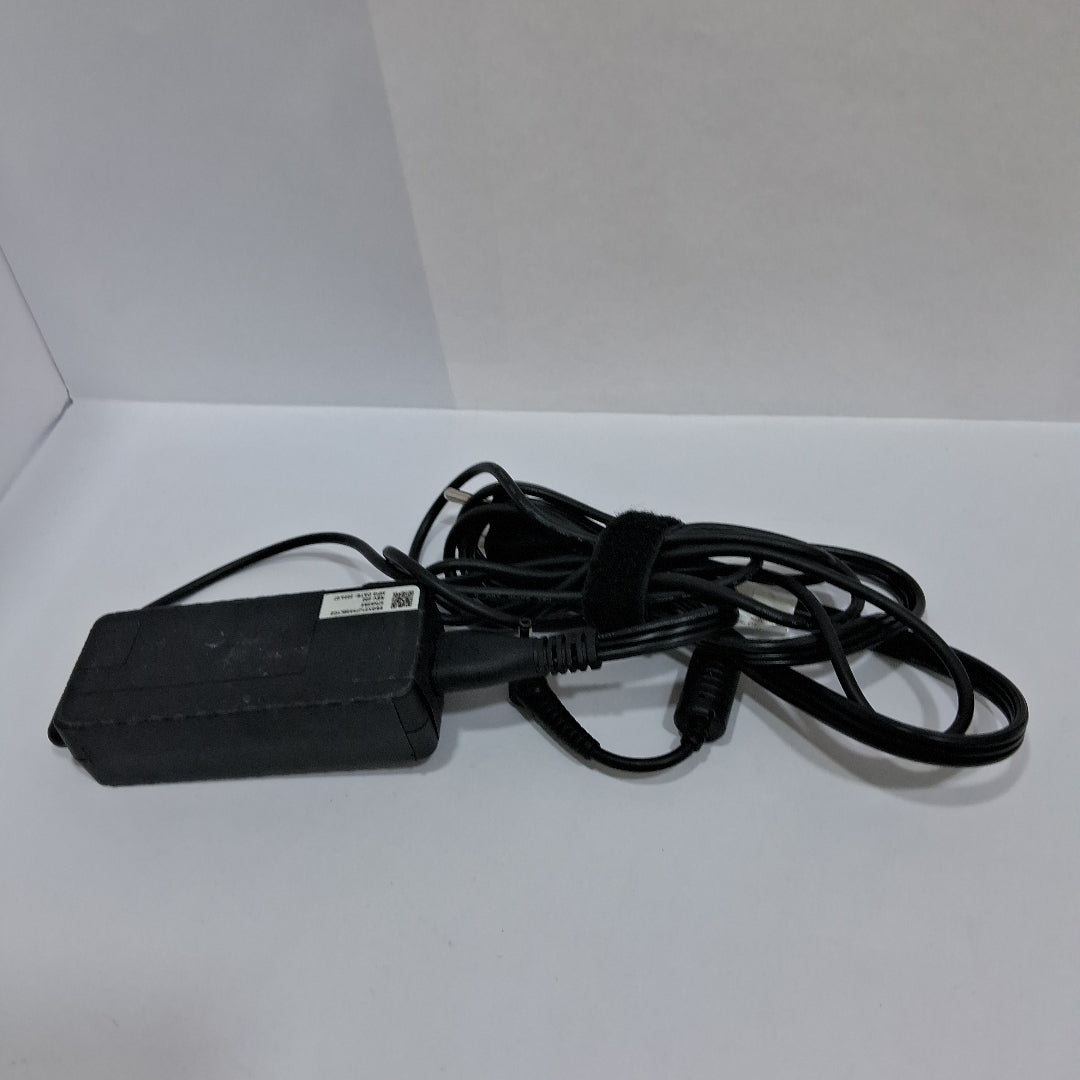 LAPTOP LENOVO IDEAPAD SLIM 3 15IRU8 (2024) 512 GB SSD 8 GB RAM (SEMINUEVO)