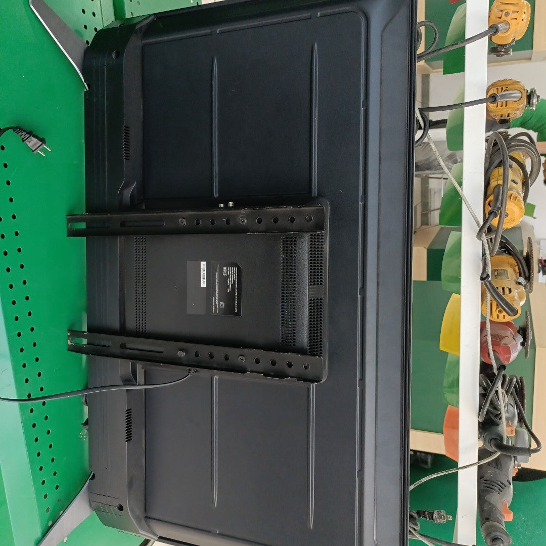 PANTALLA HKPRO HKP40SM11 (2022) 40" LED FULL HD (SEMINUEVO)