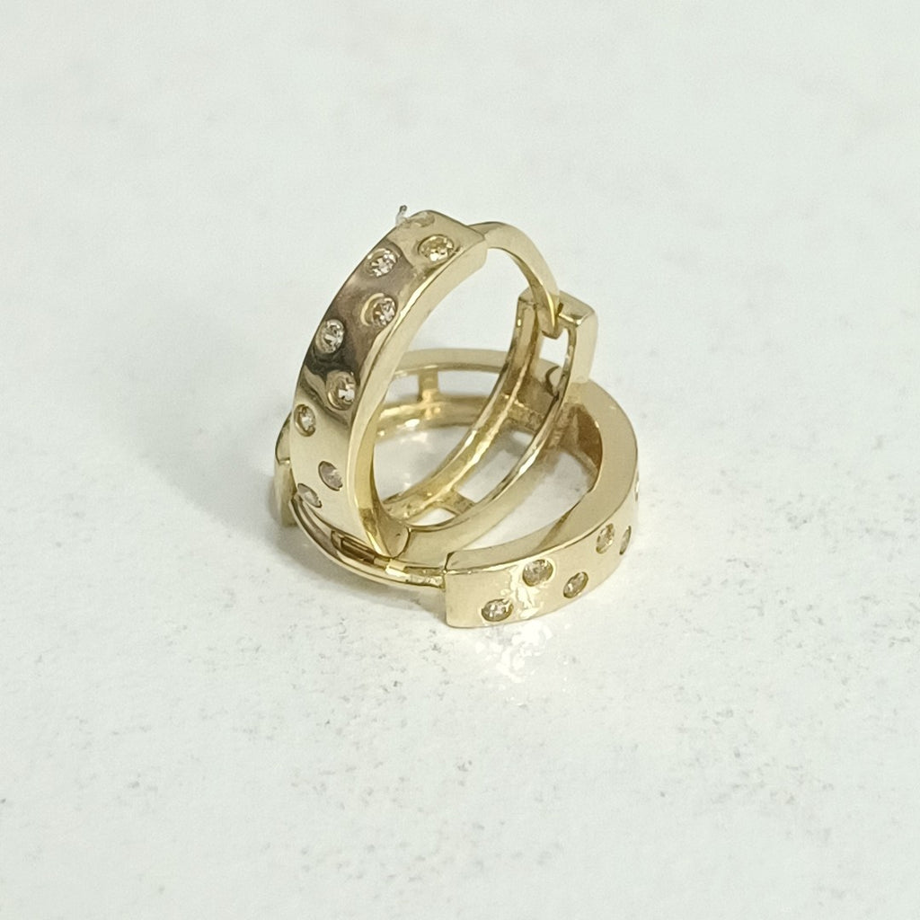 HUGGIES ORO 14K 1.6 (NUEVO)