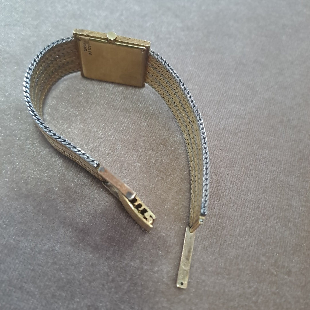 RELOJ CAJA Y PULSO ORO. ORO. 18 K 67.9 GRMS (SEMINUEVO)