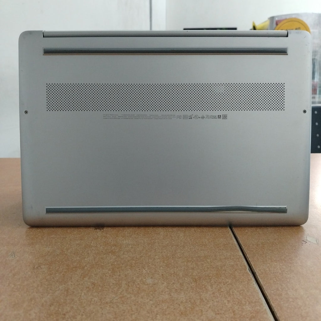 LAPTOP HP NOTEBOOK 15-DY1002LA (2025) 256 GB SSD 8 GB RAM (SEMINUEVO)