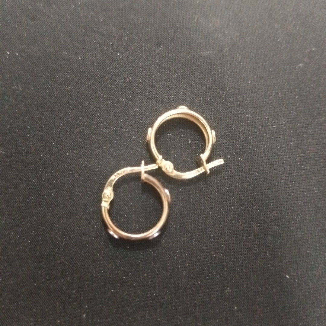 ARRACADAS PAR. ORO. 14 K 1.8 GRMS (SEMINUEVO)