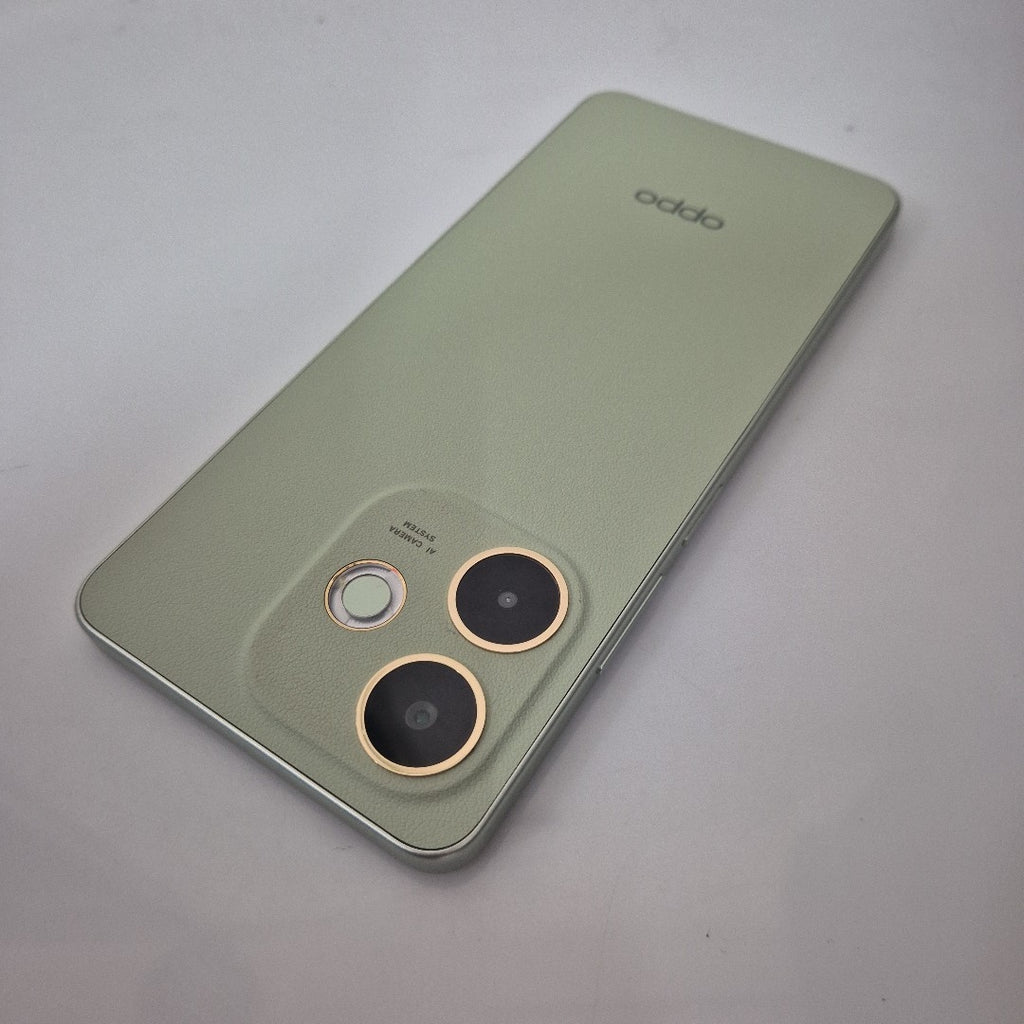 CELULAR OPPO  A5 PRO CPH2711 (2025) 256 GB 8 GB RAM (SEMINUEVO)