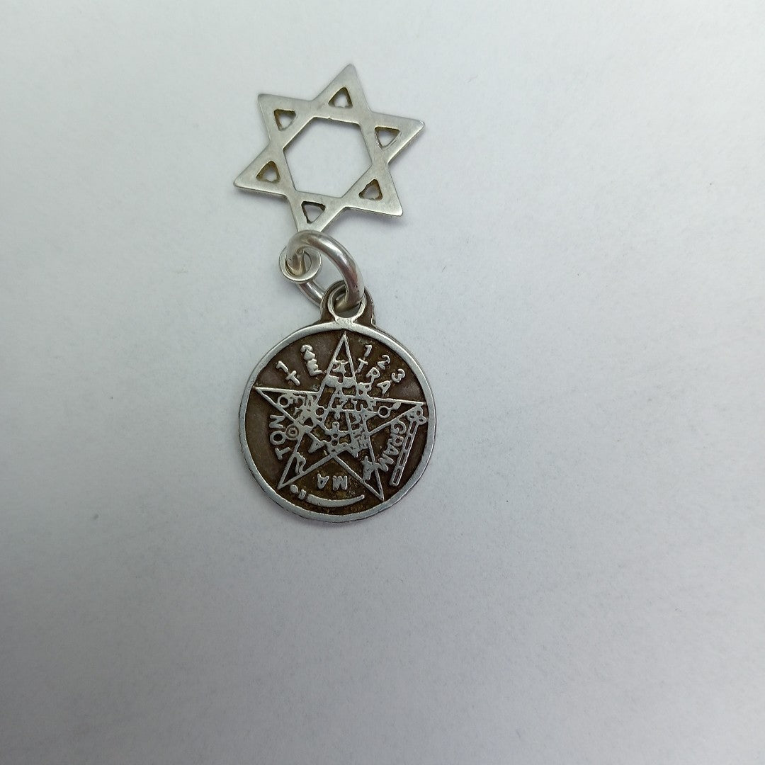 DIJE. PLATA. 3.4 GRMS (SEMINUEVO)