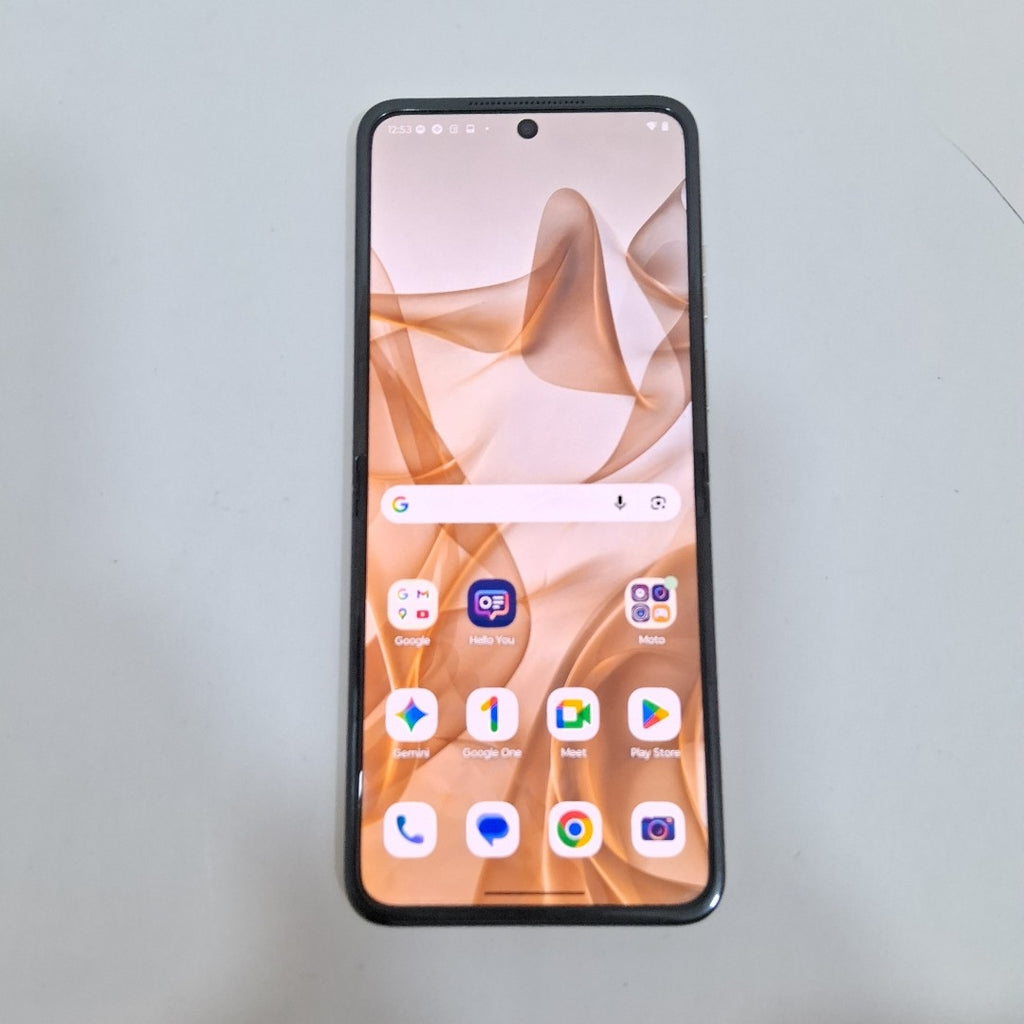 CELULAR MOTOROLA RAZR 50 5G XT2453-1 512 GB 12 GB RAM (SEMINUEVO)