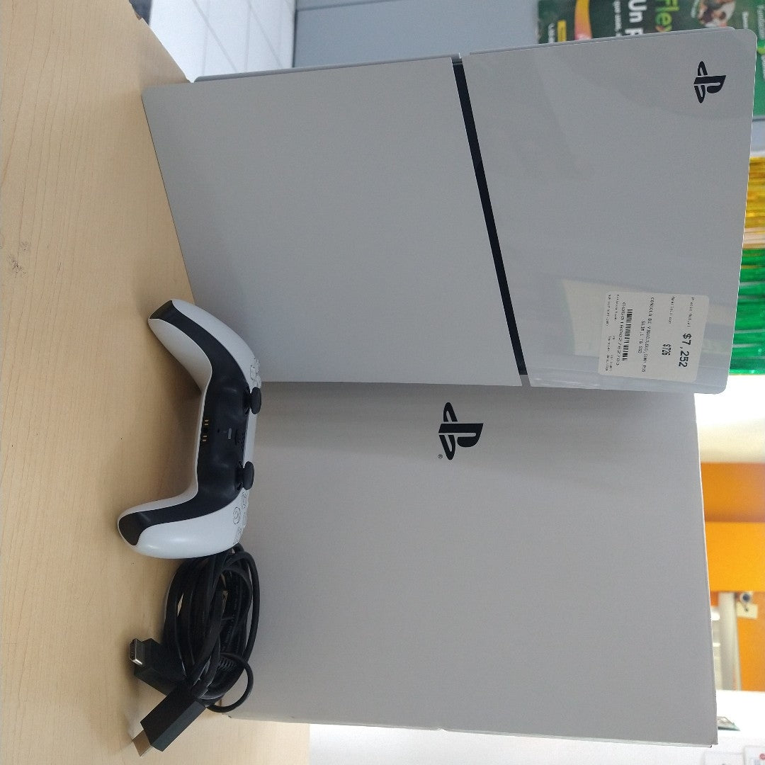 CONSOLA DE VIDEOJUEGO SONY PS5 SLIM 1 TB SSD (SEMINUEVO)