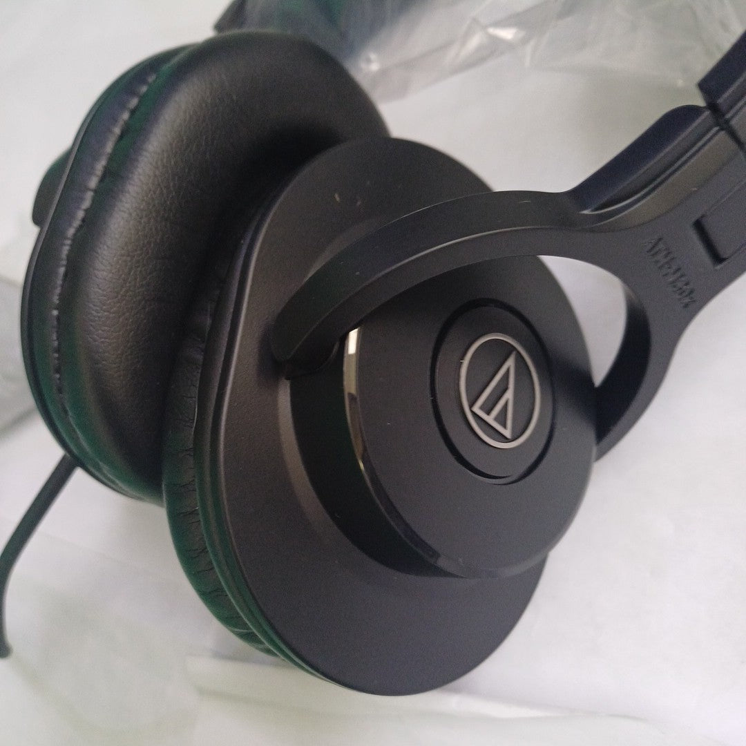 AUDIFONOS AUDIO-TECHNICA ATH-M30X ALAMBRICO OVER EAR (SEMINUEVO)