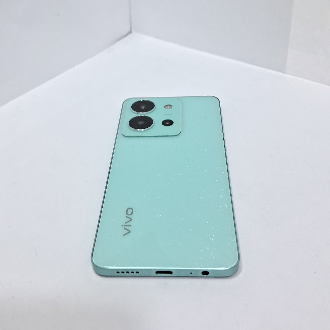 CELULAR VIVO Y36 V2247 256 GB 8 GB RAM (SEMINUEVO)
