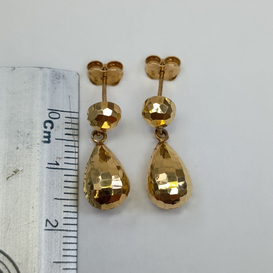 ARETES PAR. ORO. 14 K 1.6 GRMS (SEMINUEVO)