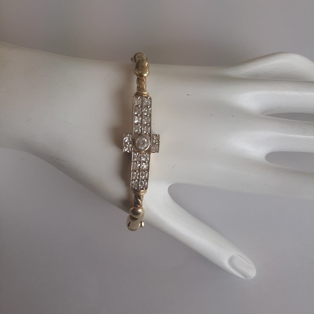 K1 9,90 GRMS 10 K ESPECIFICACIONES COMPLEMENTARIAS PULSERA RIGIDA CON CIRCONIAS (SEMINUEVO)