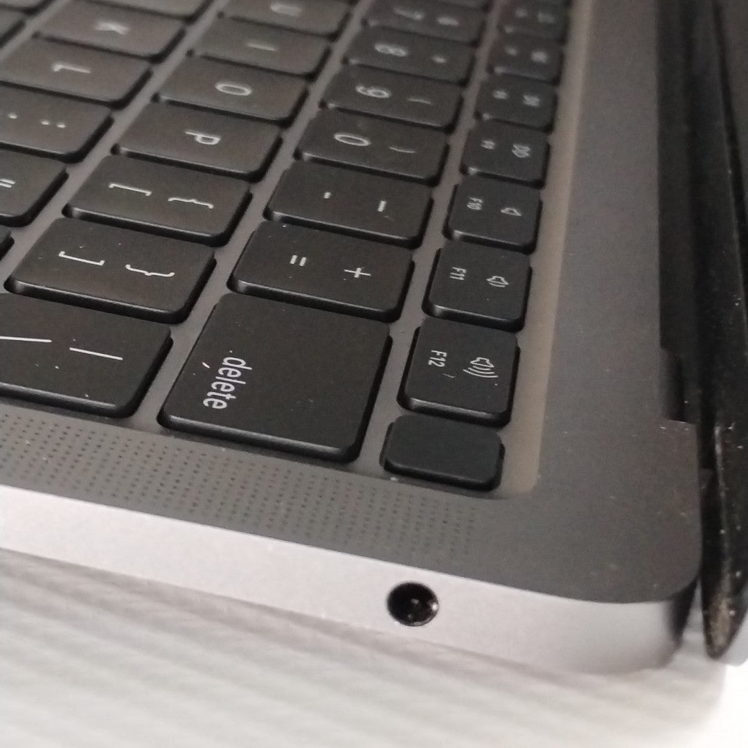 LAPTOP APPLE MACBOOK AIR 13" 2020 1.1 A2179 256 GB SSD 8 GB RAM (SEMINUEVO)