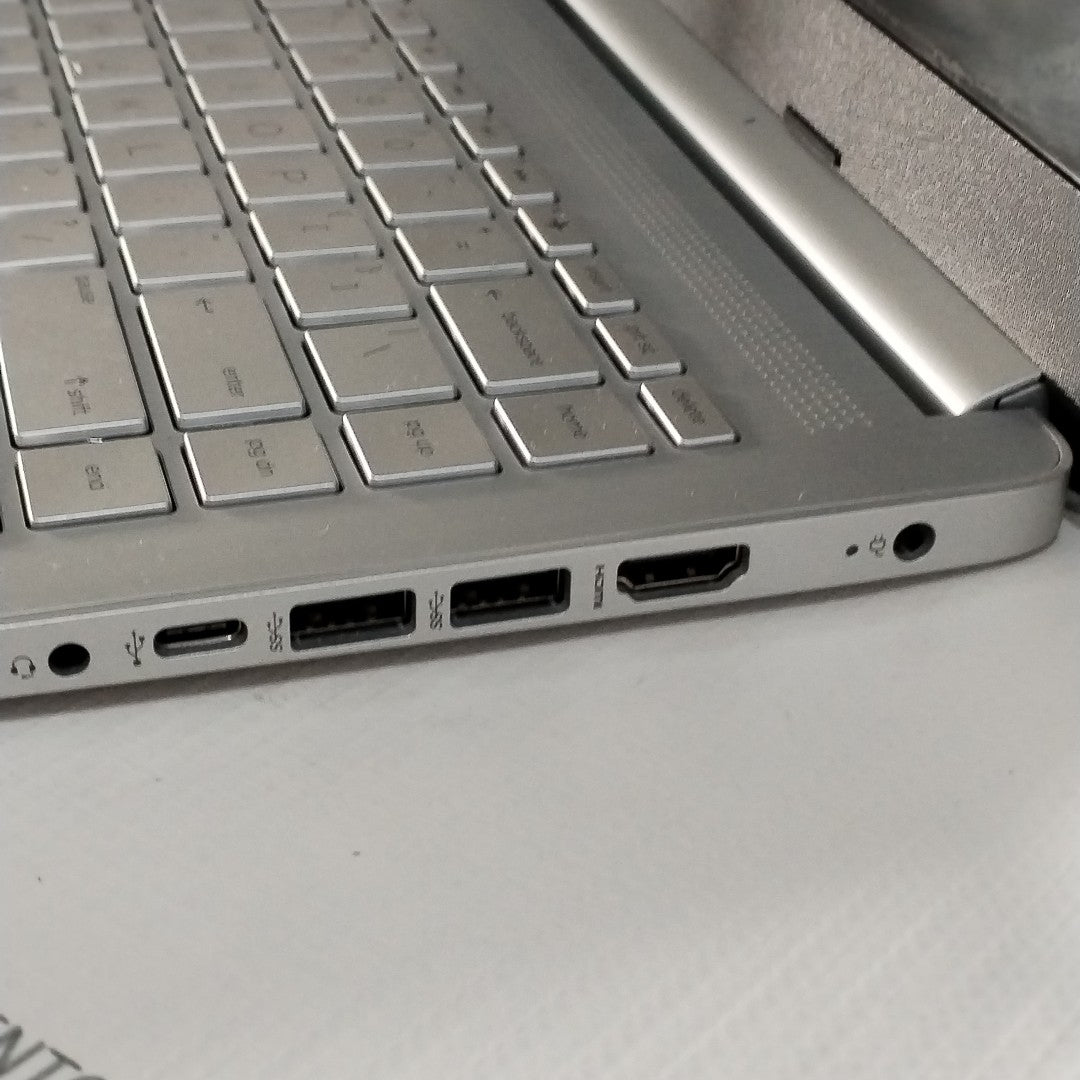 LAPTOP HP 14-DQ6011DX (2025) 128 GB SSD 4 GB RAM (SEMINUEVO)