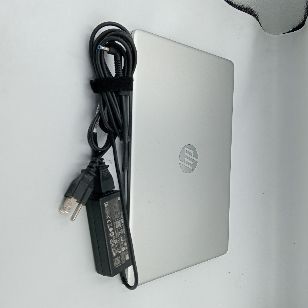 LAPTOP HP 14-DQ0527LA (2023) 256 GB SSD 8 GB RAM (SEMINUEVO)