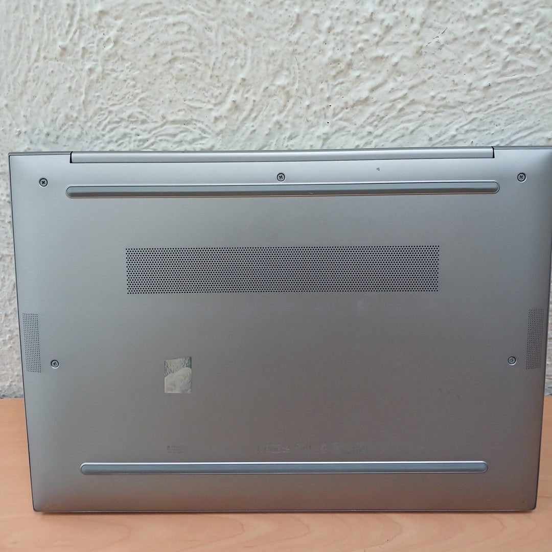 LAPTOP HP ZBOOK FIREFLY 14 G11 (2024) 512 GB SSD 16 GB RAM