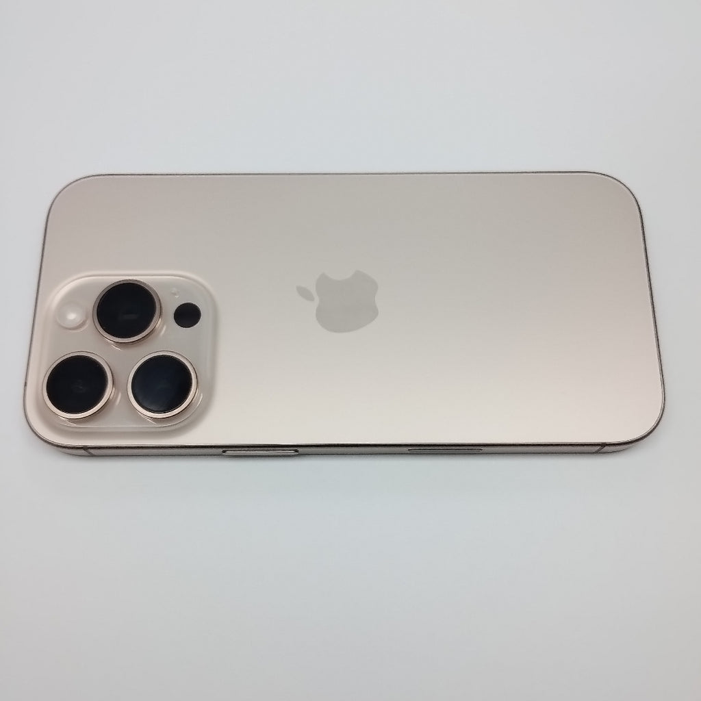 CELULAR APPLE IPHONE 16 PRO A3292 (2024) 1 TB 8 GB RAM (SEMINUEVO)