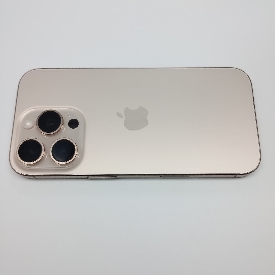 CELULAR APPLE IPHONE 16 PRO A3292 (2024) 1 TB 8 GB RAM (SEMINUEVO)