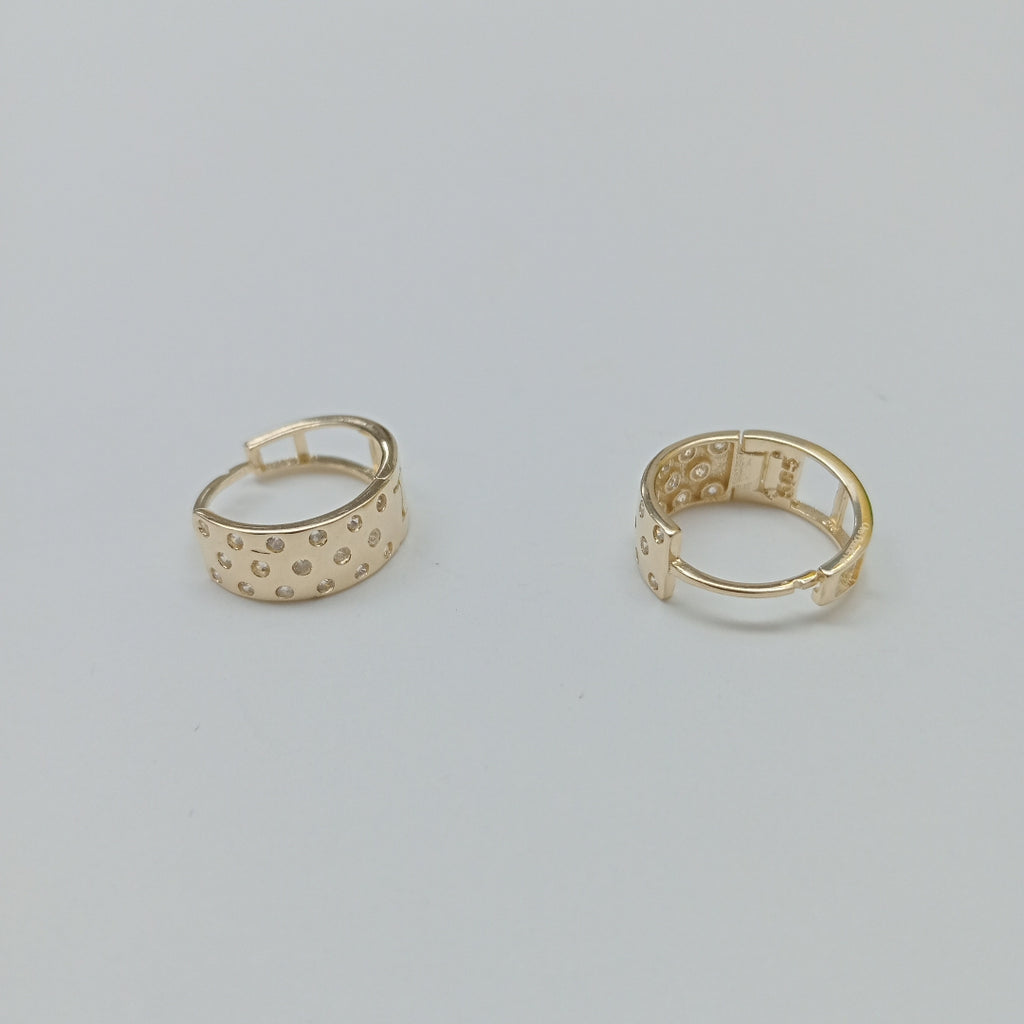 HUGGIES ORO 14K 2.6 (NUEVO)