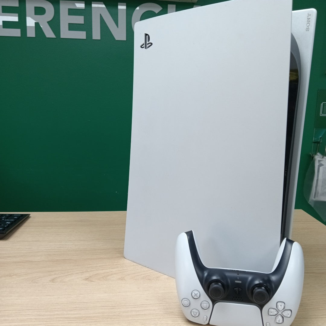 CONSOLA DE VIDEOJUEGO SONY PS5 825 SSD (SEMINUEVO)