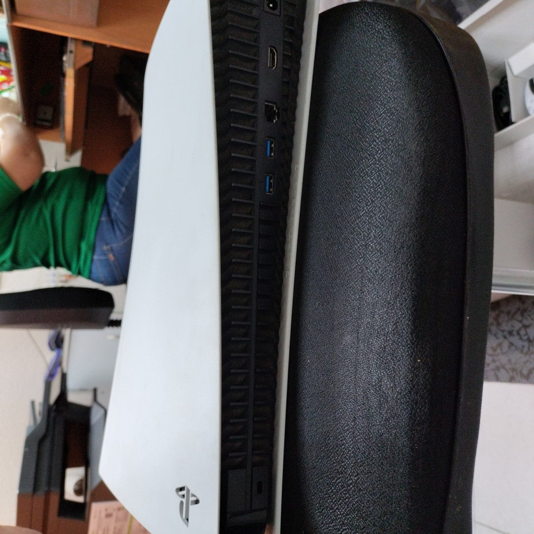 CONSOLA DE VIDEOJUEGO SONY PS5 SLIM 1 TB SSD (SEMINUEVO)