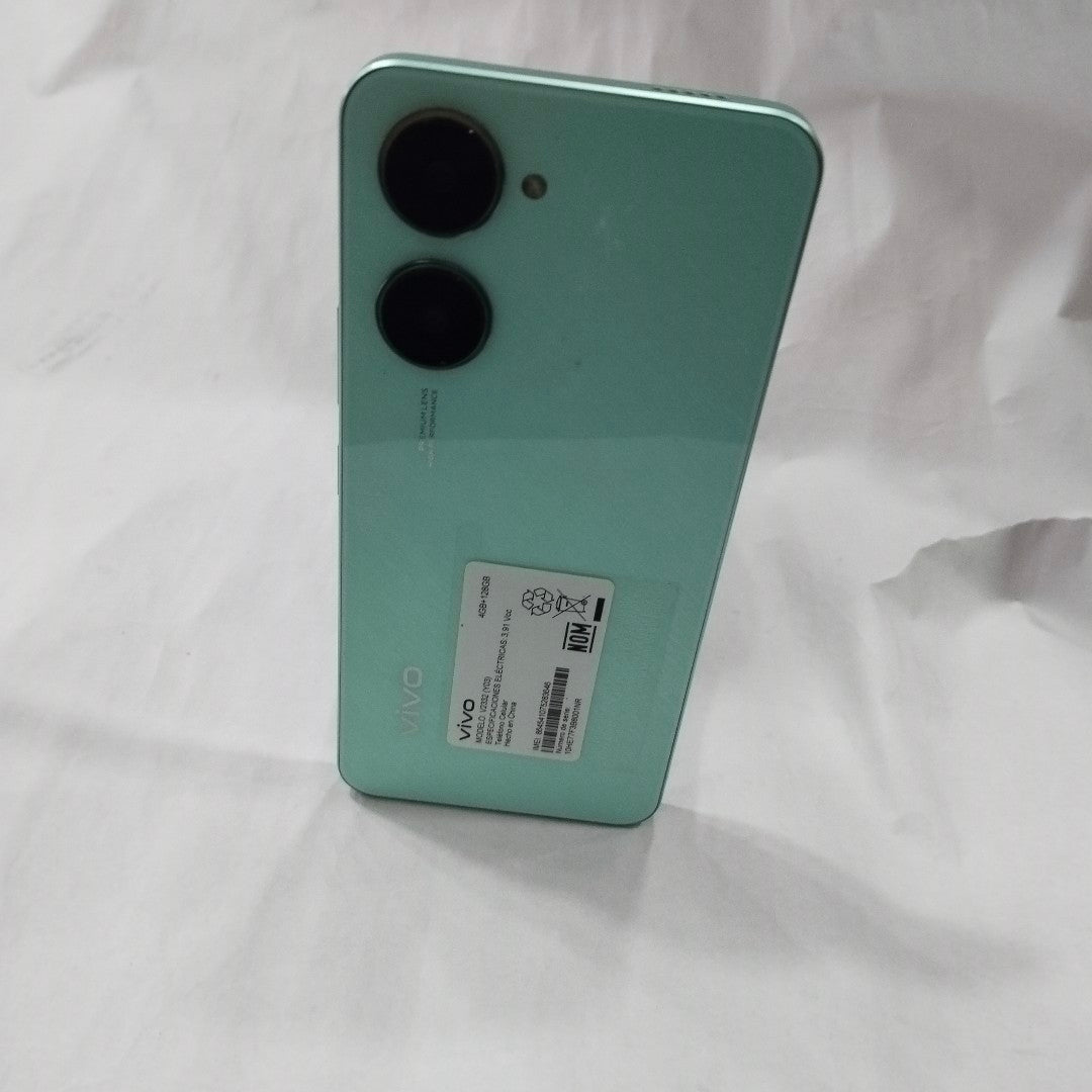 CELULAR VIVO Y03 V2332 (2024) 128 GB 4 GB RAM (SEMINUEVO)
