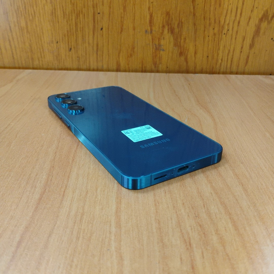 CELULAR SAMSUNG GALAXY A55 5G SM-A556E (2024) 256 GB 8 GB RAM (SEMINUEVO)